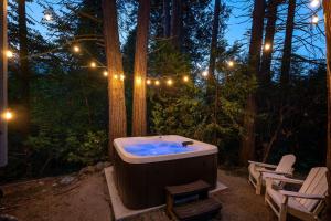 Sequoia Meadows Fire Pit + Hot Tub + AC