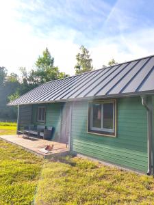 Family vacation, 2 bedroom house - Green House