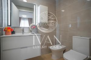 Casa Genis Ivan Luxury Homes bajo NORTE 2ªLinea