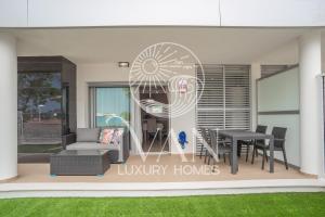 Casa Genis Ivan Luxury Homes bajo NORTE 2ªLinea
