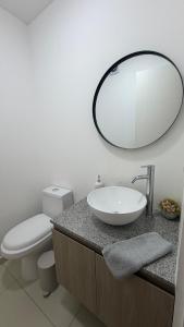 Modern apartment Bordering San Isidro View balcony