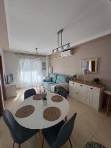 Sunny&Cozy Apartment, 6-Min Walk to Del Cura Beach