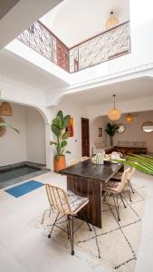 Riad Sharif