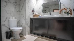Escale Ambrée - Elegance, Pools & Private Patio