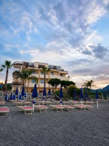 Beach Hotel Terracotta