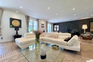 Villa 8 personnes piscine proche lac