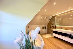 Villa 8 personnes piscine proche lac