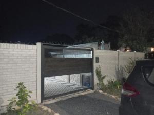 Casa con piscina climatizada para 6 personas en Parque del plata