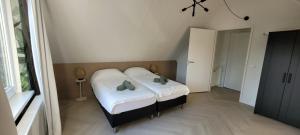 Hoevense wellness met hottub & sauna