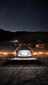 Rum Crystal luxury camp