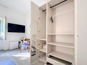 B&B Edda Maison Centralissimo sul Lungomare con Posto Auto e Giardino Privato