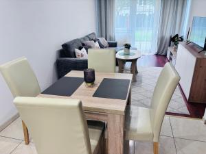 Family Garden Apartment Kołobrzeg