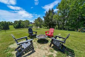 Families Welcome! Corinth Escape w Lake Views