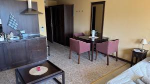 Barcelo Royal Beach apartment with sea and pool view