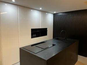 Luxury 3-Suite Apartment in the Heart of Porto