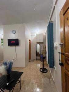 Anahag - Eufros Place
