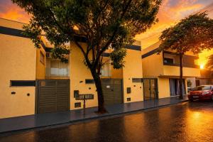 Sobrado central | Ar, 4 camas, Wi-Fi 800Mb