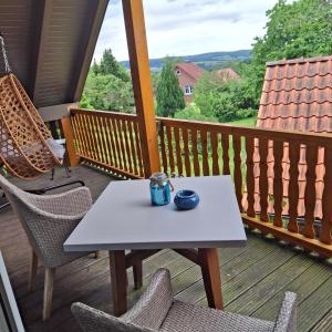 Landhaus Korf - Ferienwohnung im Weserbergland mit großem Balkon