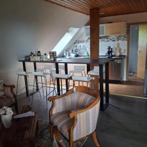 Landhaus Korf - Ferienwohnung im Weserbergland mit großem Balkon
