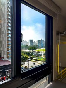 Modern Apartment 805 with Ocean View