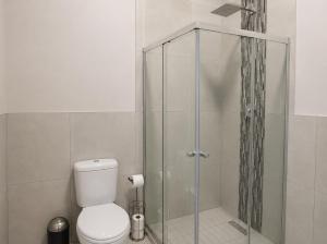 #3 bedroom in Northcliff, Water backup, WiFi