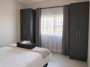 #3 bedroom in Northcliff, Water backup, WiFi