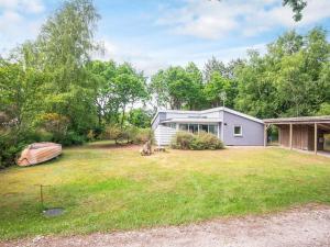 8 person holiday home in Ørsted-By Traum