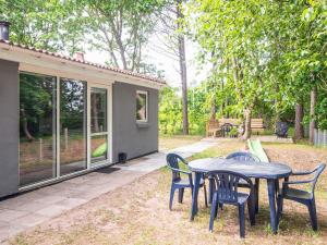 8 person holiday home in Ørsted-By Traum