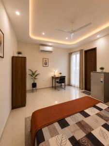 Ratnam Studio Apartment