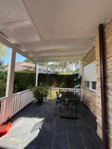 Beach Garden Home, Lalzi Bay