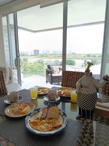 Habitacion en apartamento compartido con desayuno incluido