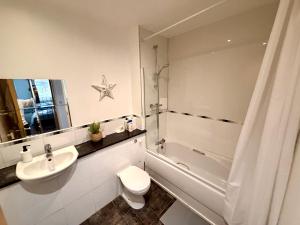 Drybrough Edinburgh Apt - SuperFast WiFi - 2BR Sleeps 5