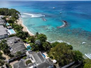 Villa de lujo frente al mar de 5 habitaciones con piscina privada y acceso directo a la playa, Holetown, Barbados