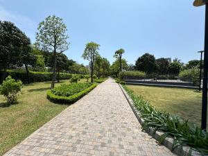Stylish Urban Studio Apartment Near Marriott Hotel at Green Bay Hanoi District