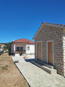 Holiday house with a swimming pool Bibinje, Zadar - 26027