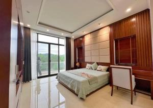 White house villa