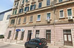 Apartments with WiFi Rijeka - 25933