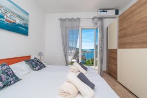 Apartments by the sea Poljica, Trogir - 27443