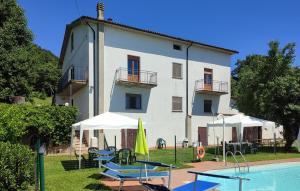 Lovely Home In Santa Fiora
