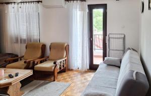 2 Bedroom Amazing Apartment In Novi Vinodolski