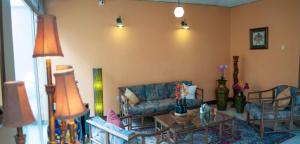 LAGOSLODGE LyL