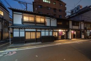 RESI STAY PALACE Gate