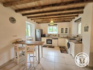 Gîte idyllique, animaux et parking - 6 pers. - FR-1-616-588