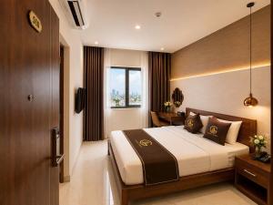 Glory Hotel