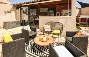 Lovely Home In Valréas