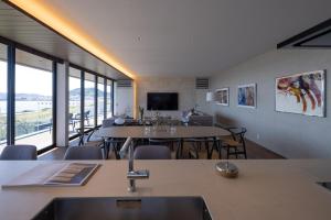 GIFTHOUSE Tateyama Nago Kaigan