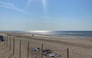 Beach Front Home In Noordwijk With Wifi