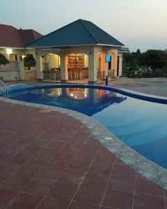 The Lahe Hotels - 姆万扎