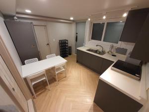 Dawoo House 1 in Hongdae