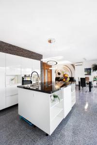 VILLA ELIZA Honeymoon Suites with private pool